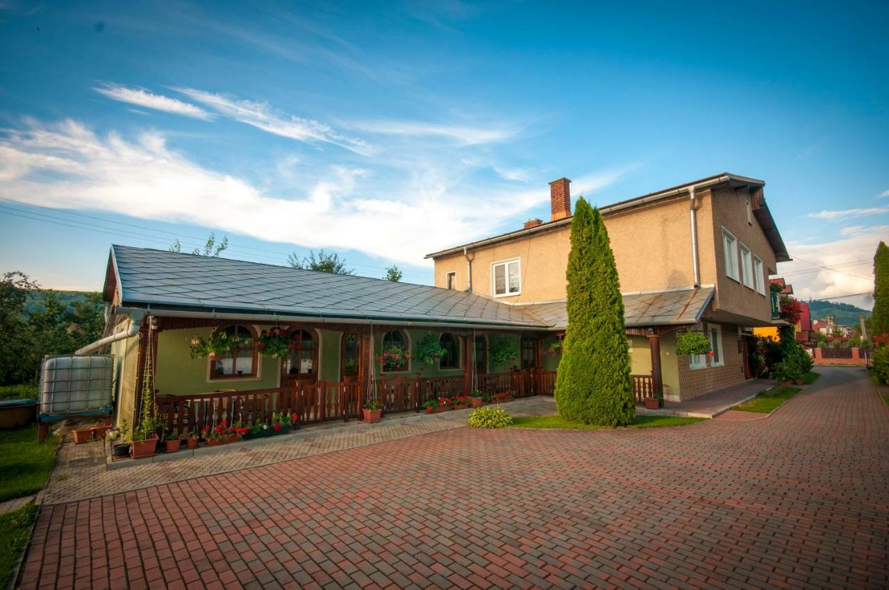 Apartman Pri Zamocku Бешенёва Экстерьер фото